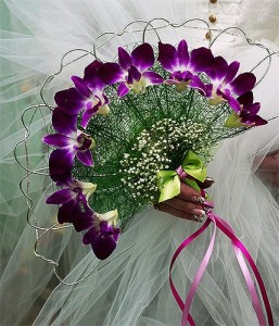 Ślubne wachlarze kwiatowe - flioletowe